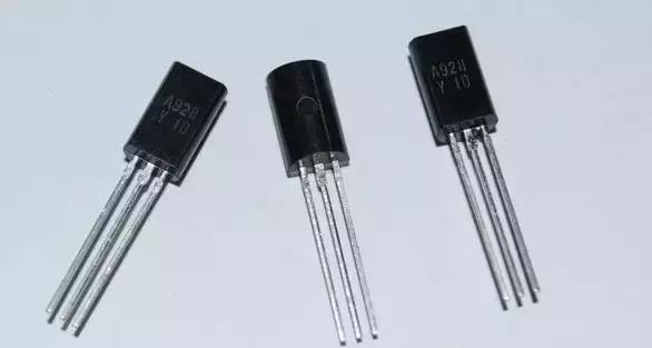 比亚迪请求功率模块热耦合检测设备及办法专利对功率模块中各晶体管的热耦合效应进行剖析