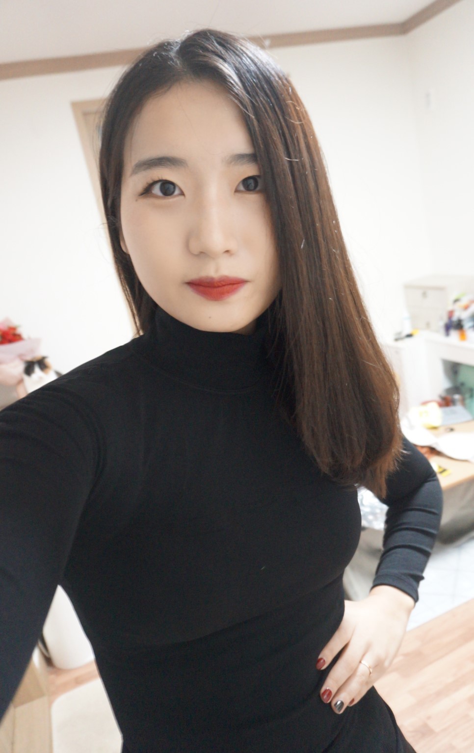 周末一个在家爱自拍的素颜姑娘