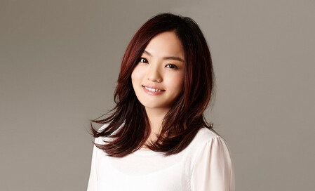 每次听许徐佳莹这首《身骑白马》,总有种一身鸡皮疙瘩的感觉