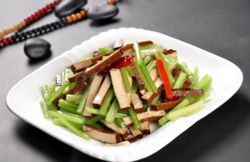 春天必吃的芹菜炒香干,清热去肝火,赶快收藏起来吧