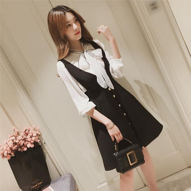 二十几岁女生更爱穿气质连衣裙,优雅浪漫带点小心机,女神范十足