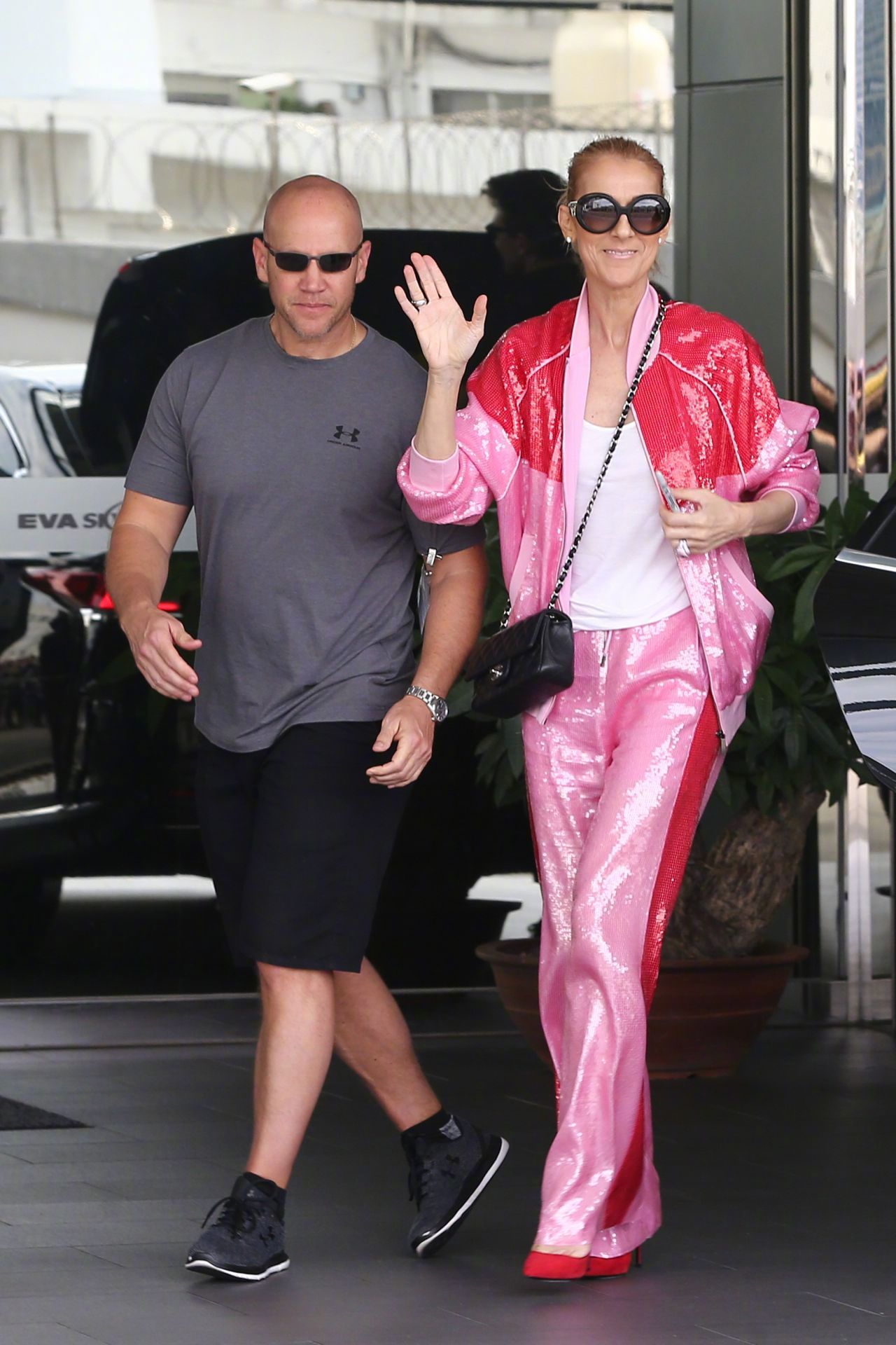 席琳·迪翁 celine dion 身穿alberta ferretti 粉色套装