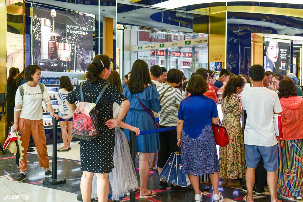 三亚旅游购物成新风尚国际免税城比景点还火爆