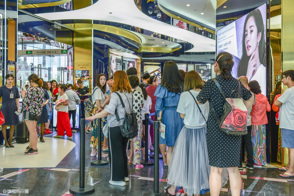 三亚旅游购物成新风尚国际免税城比景点还火爆