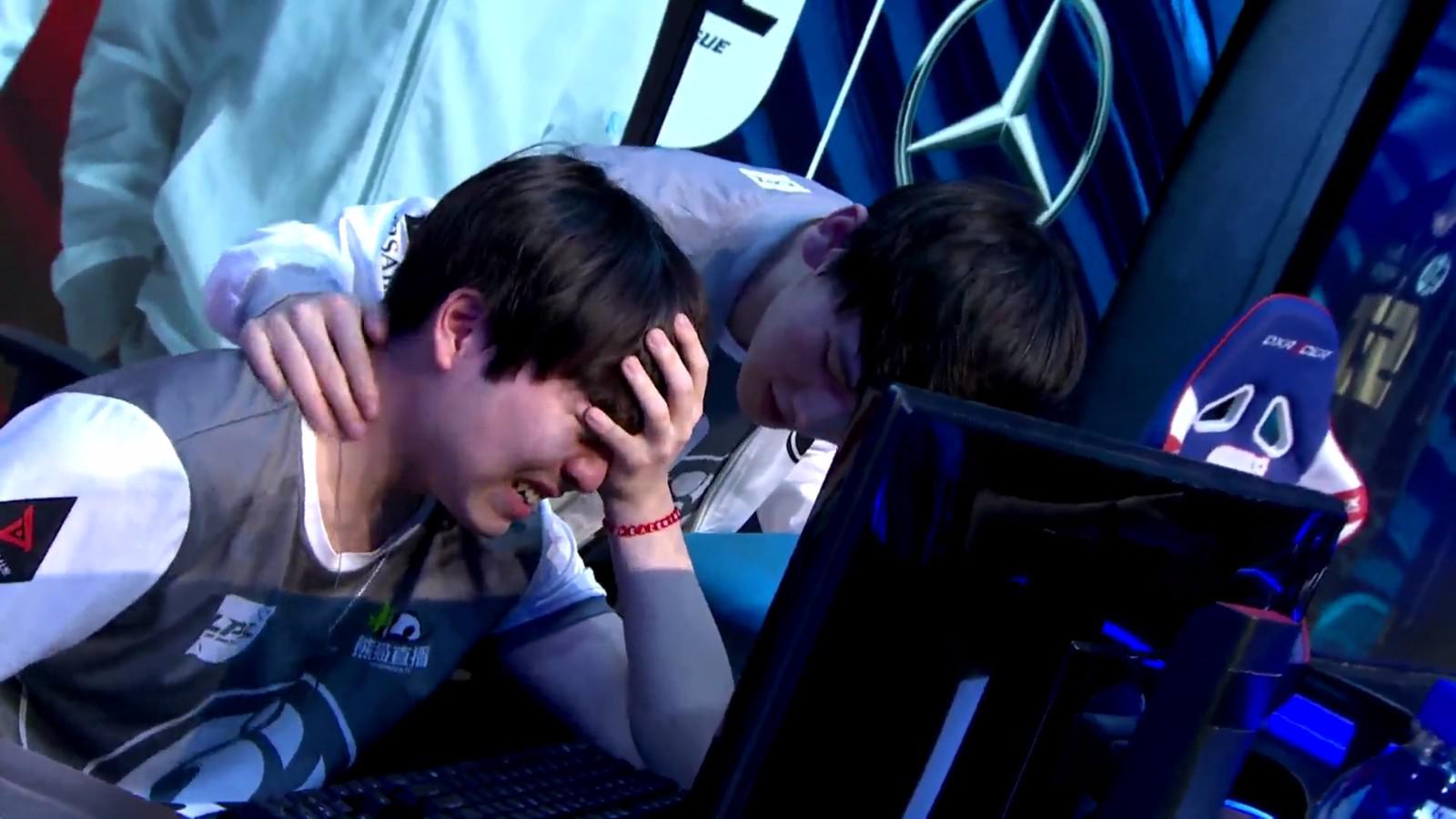 uzi吼完香锅吼,香锅吼玩ming来吼!rng牛逼!