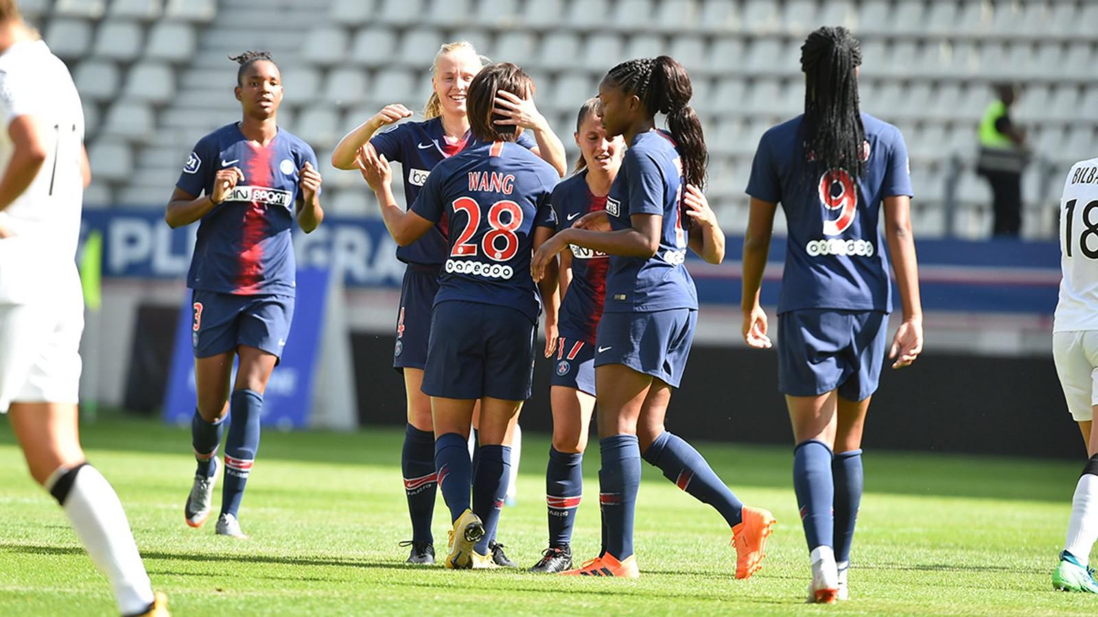 巴黎女足2-0波尔多 王霜精确制导送饼 看这左脚小弧线!