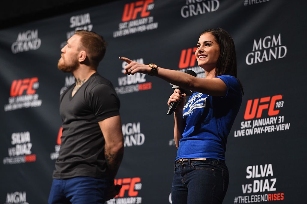 今天是古怪精灵的ufc首席女记者/女主持梅根-奥莉维的生日从2