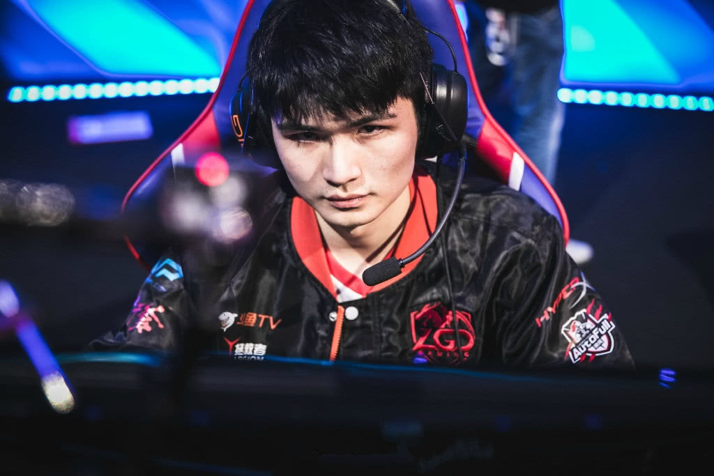 无状态复出首场对阵we兮夜,老cool还能战胜lpl小faker吗?