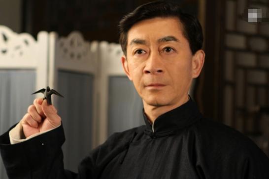 再加上六小龄童本身年纪就已经很大了,让他再像一个小年轻一样,没日没