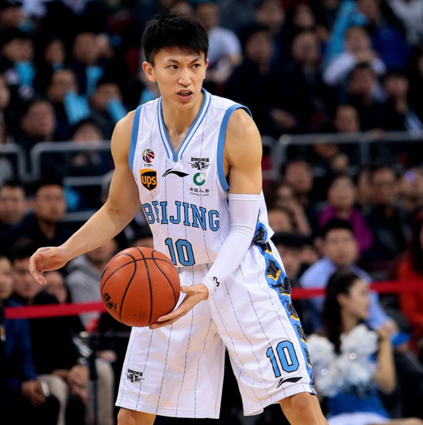 广东上海辽宁球迷真得好好感谢他!