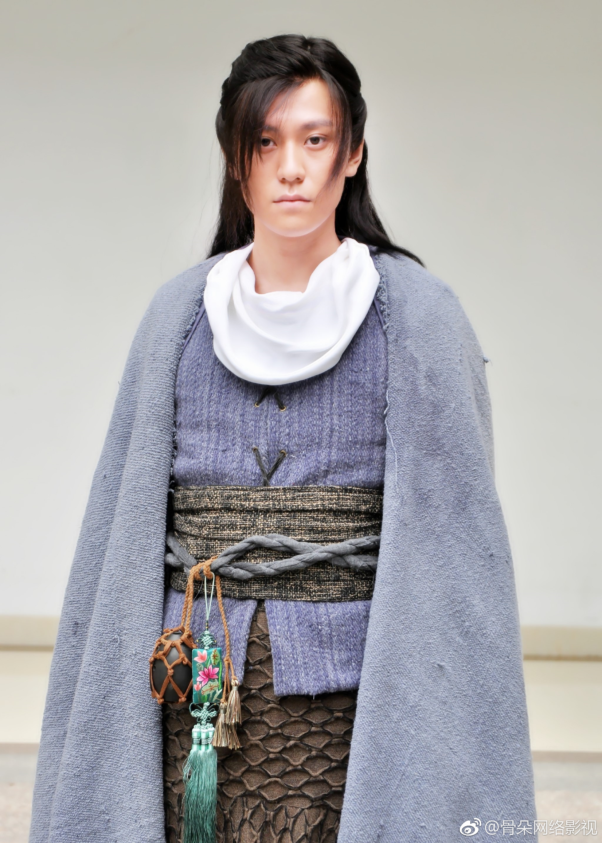 他是满城尽带黄金甲里阴鸷冷漠的元成王子