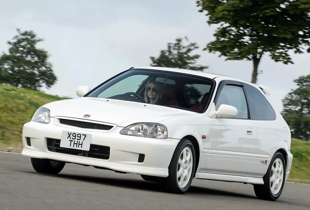 听说《头文字d》要拍续集?重温90年代经典日系车