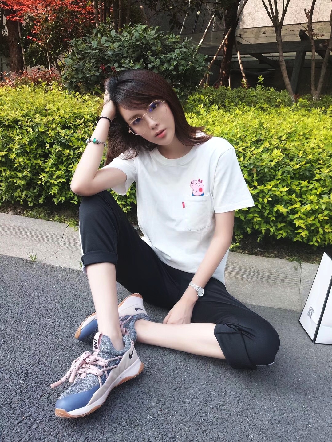 最强联名Supreme小猪佩奇口袋系列上线!