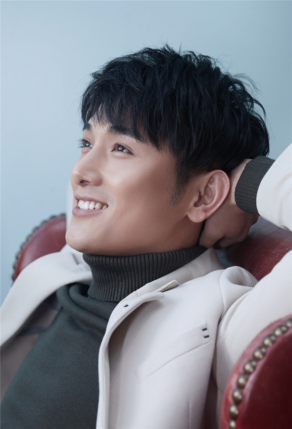 王文杰深秋化身花意少年从容仿若午后暖阳