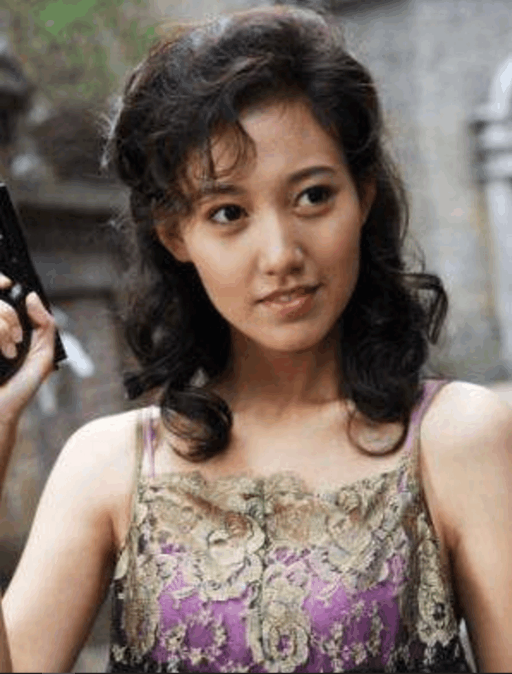 抗战时日本"帝国之花", 要睡遍国民党要员, 被称为第一女间谍