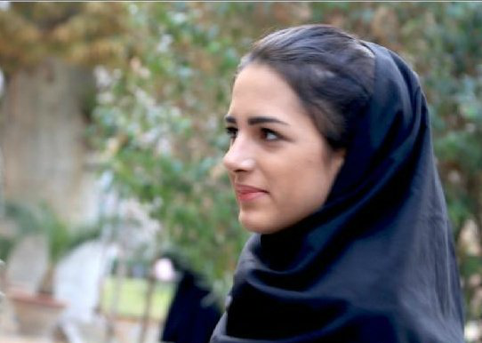 伊朗美女很缺男人,男人可以一夫多妻,妻子要对丈夫绝对忠诚