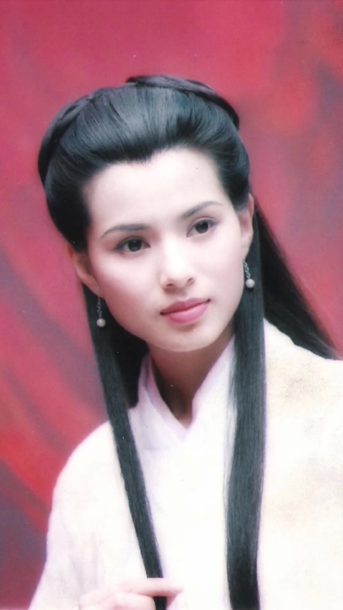 不带头饰依旧美若天仙的女子,刘亦菲刘诗诗谁才是你心中的小仙女