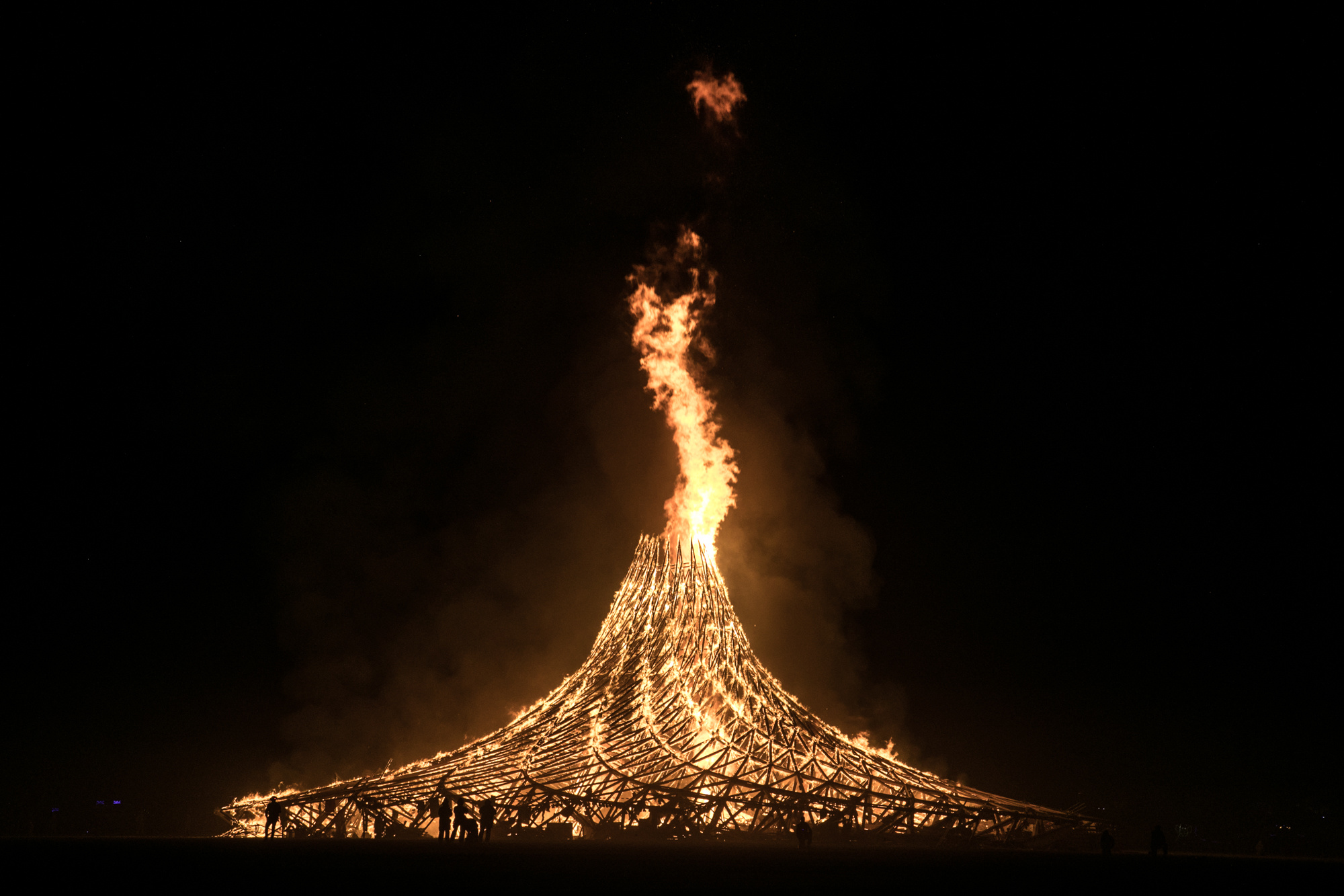 美国沙漠里的火人节Burning Man,演绎着一种乌托邦的纯粹