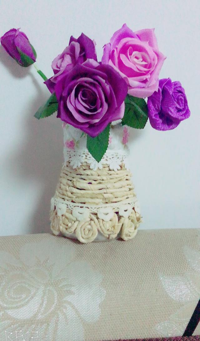 玉米叶塑料瓶做成的花瓶带给你别样的风情畅匀创意手工制作