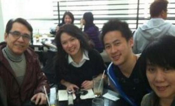 二个前妻莫绮雯是名模,后来仍是由于相处不睦而离婚,生下了儿子王城元