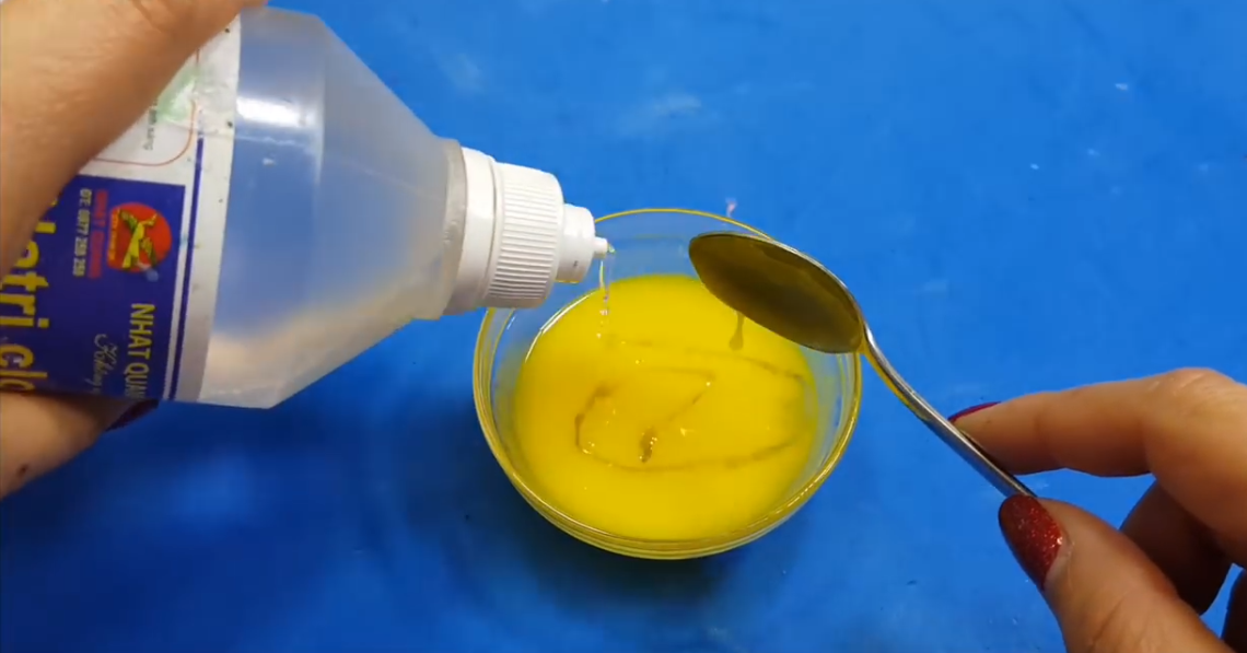 用凡士林身体乳做的史莱姆,无胶水,制作方法很