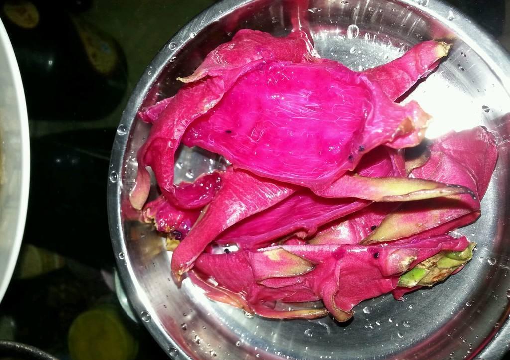 经常被人当垃圾丢掉, 原来火龙果皮有这么多好处, 后悔知道的太晚