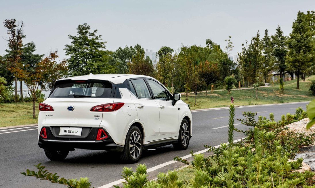 三重超级壕礼享不停,广汽三菱祺智ev 530火爆预售中