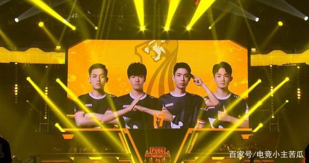 17shou斩获PCPI首鸡,采访时一句话把长腿美女