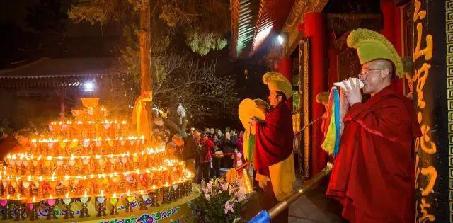 燃灯节! ! 陕西也有一处不输藏地的净土, 错过等一年!|广仁寺|净土|康熙_新浪新闻