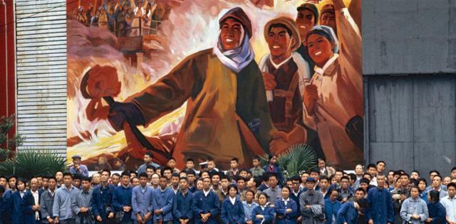 八十年代究竟是怎么样的? 历史老照片带你重回那个童话般的年代