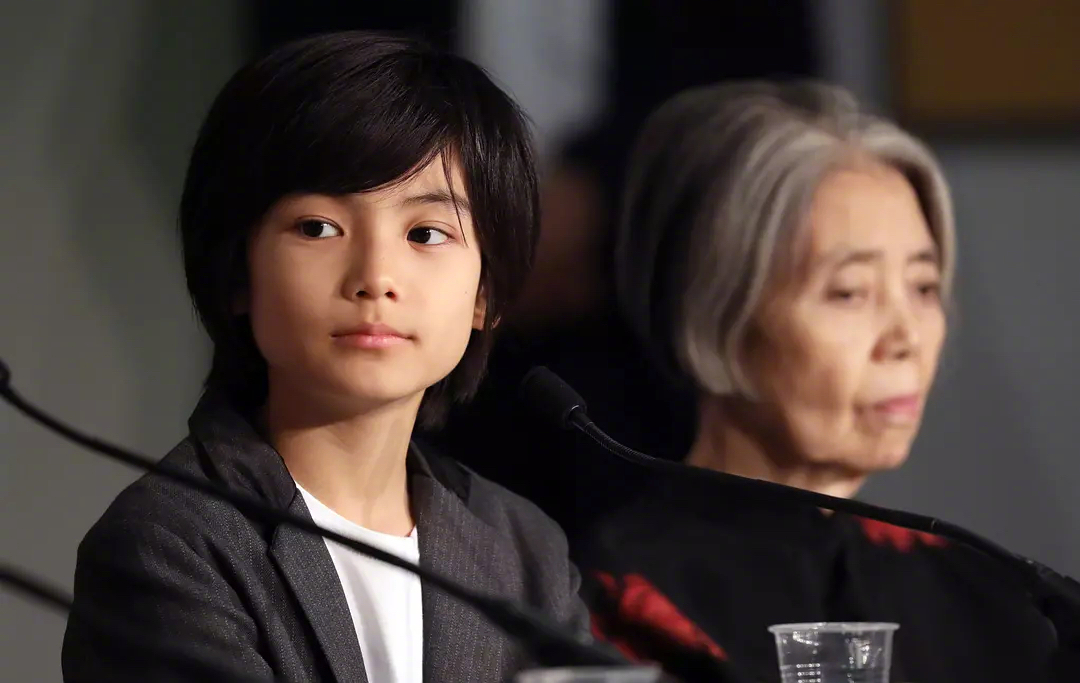 大家去看小偷家族了没热妹要被这小男孩瞬间圈粉了