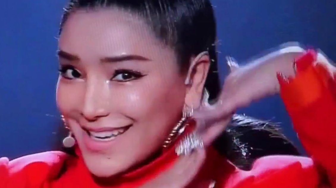 09年超女冠军江映蓉开工作室 容貌大变脸僵到