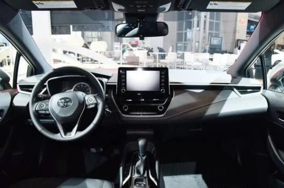 2019款丰田卡罗拉来了!油耗表现十分抢眼,符合