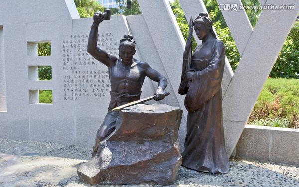 历史传说中铸剑师为了锻造宝剑,让活人跳进熔炉,你以为是愚昧?