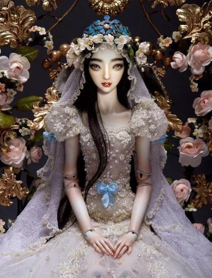 李晨送范冰冰的200万娃娃, 这年头一个娃娃都比我得宠?