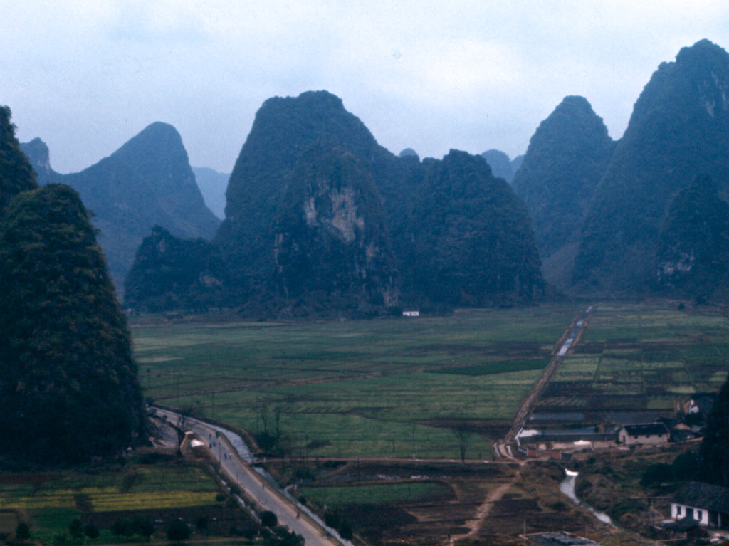 老照片 | 广西桂林阳朔,1975年.迈克尔