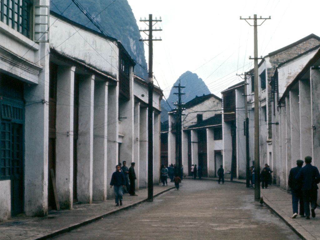 老照片 | 广西桂林阳朔,1975年.迈克尔