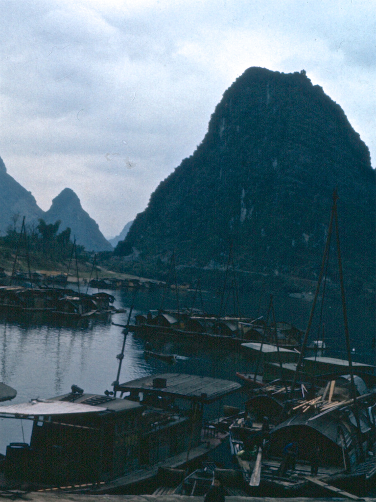 老照片 | 广西桂林阳朔,1975年.迈克尔