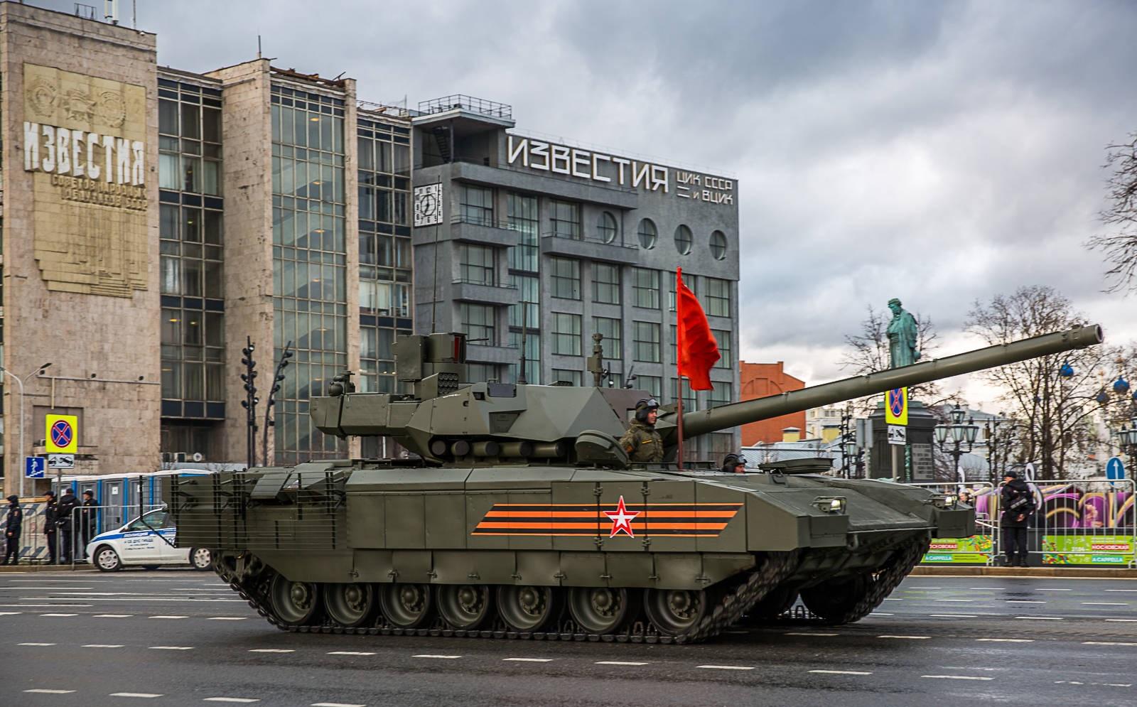 俄军变成暴发户了?2018年军费预算超过中国,比财政收入还多!