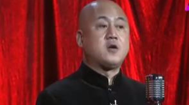 方清平的脱口而出包袱一个接一个好有趣,台下