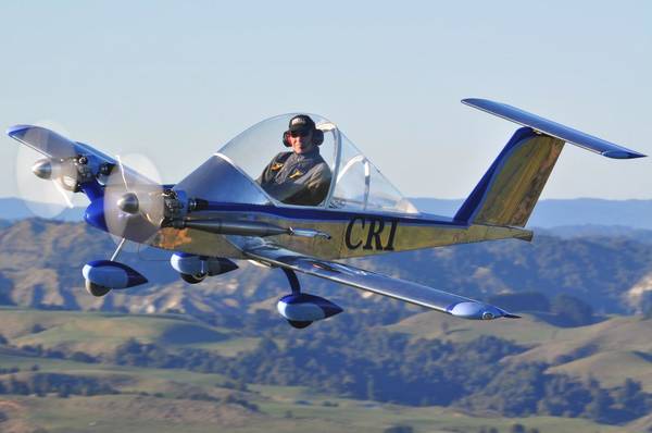 欧洲这飞机火了比汽车都便宜不用驾照免牌照有它谁还买汽车