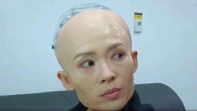 网友:只有她敢真的剃光头!