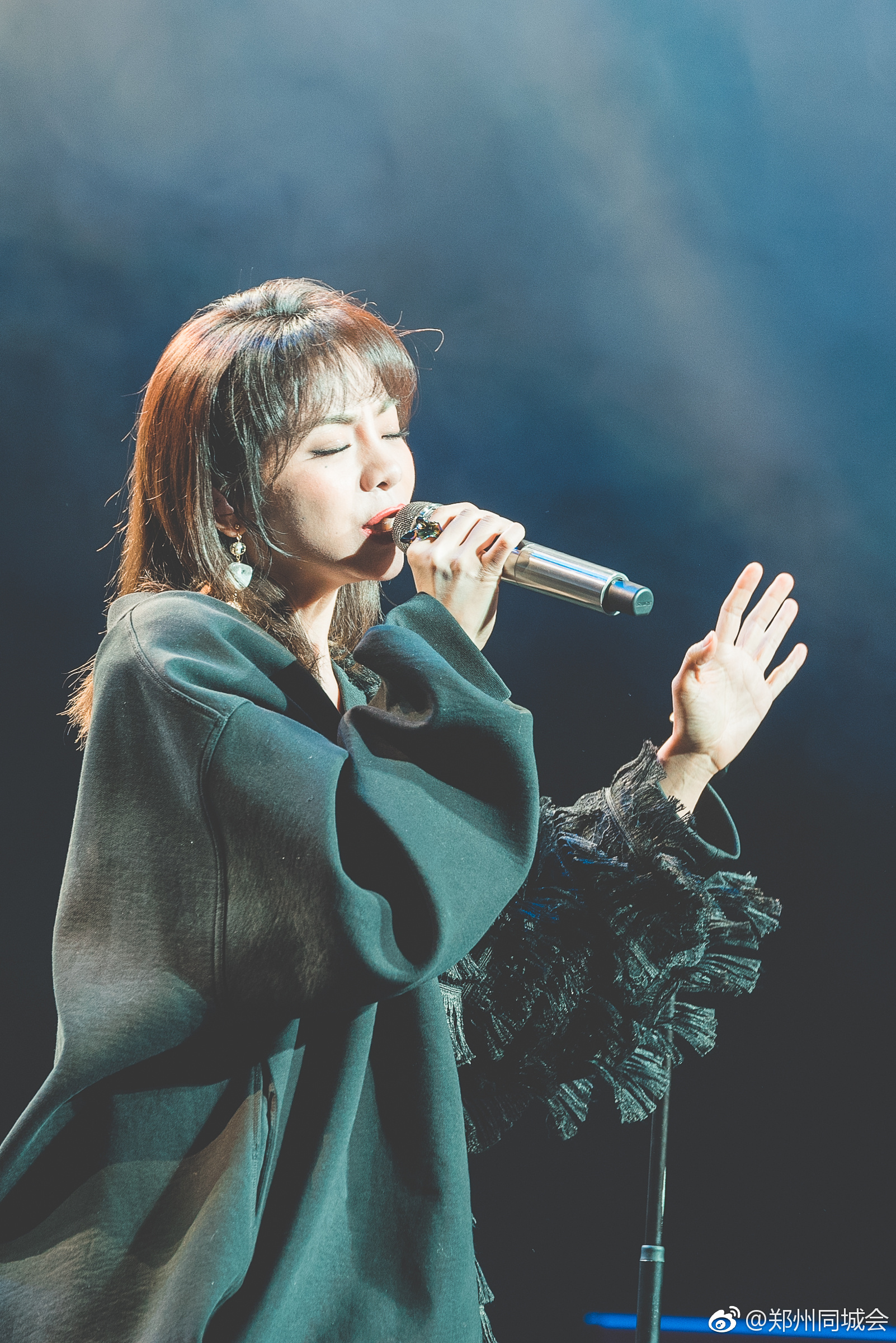 按下回放按钮重启记忆金玟岐岁月神偷