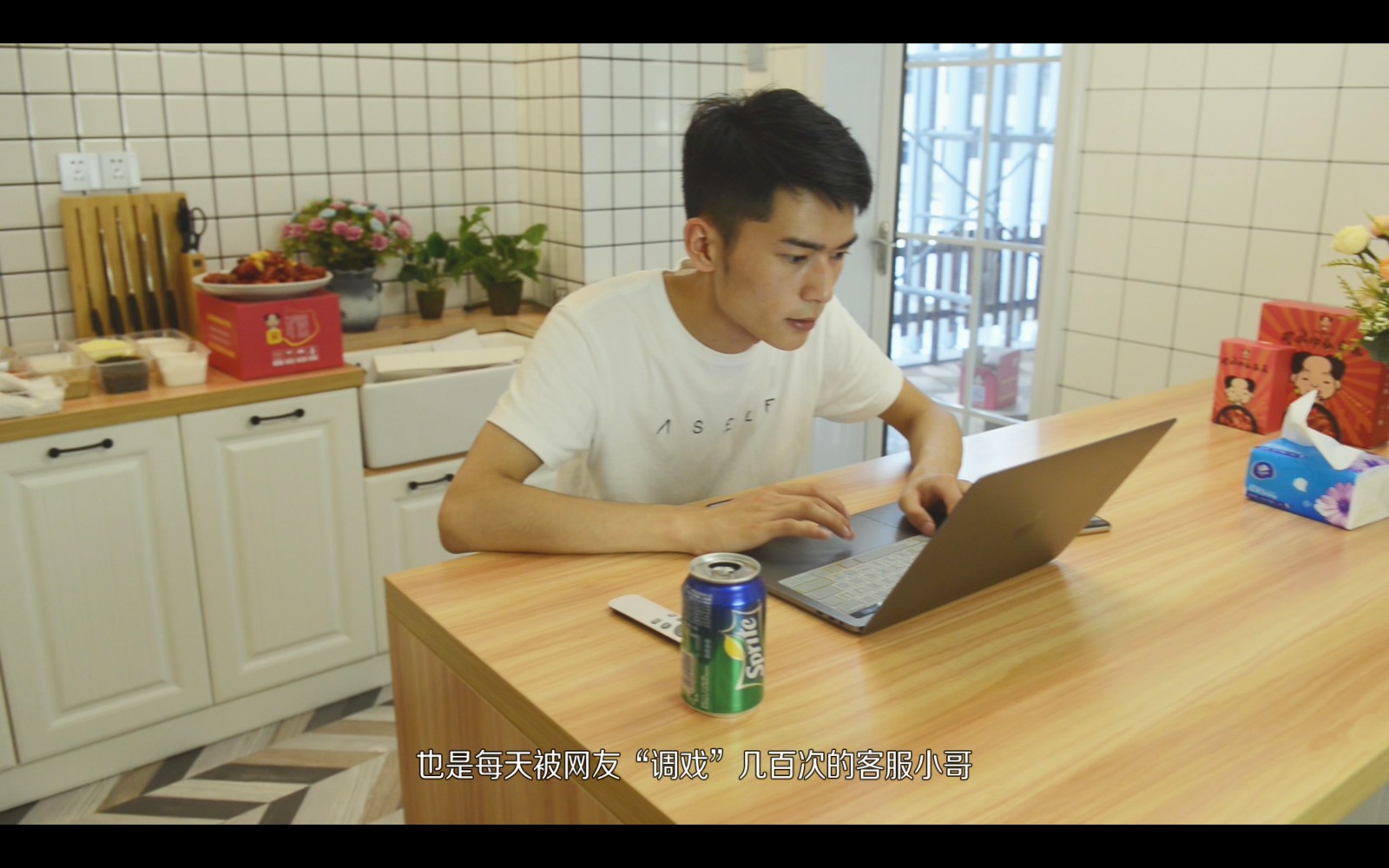 90后网红客服周小帅卖小龙虾年入千万!