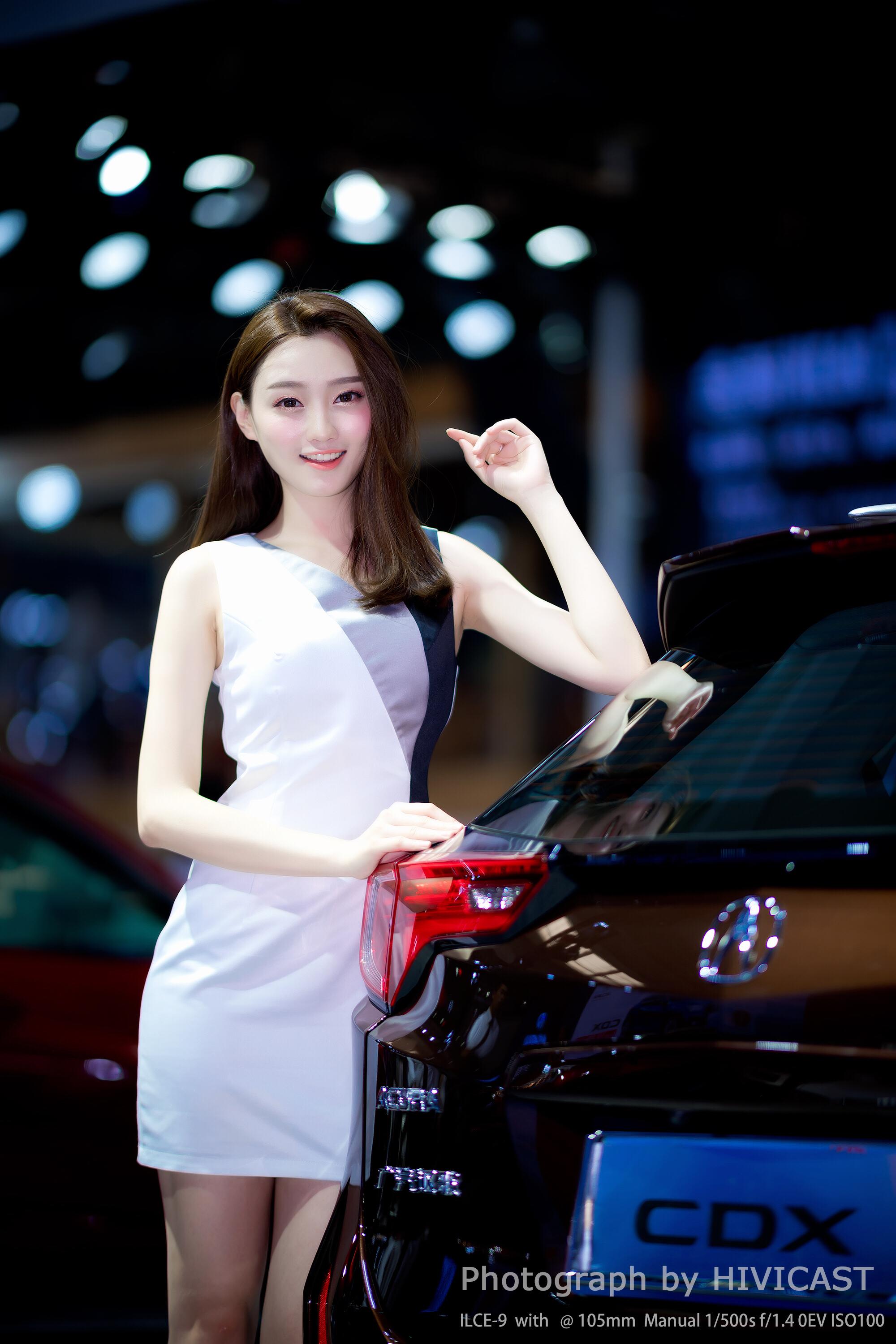 深圳国际车展讴歌车模图片
