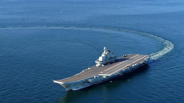 图为中国002型航母编队设想图