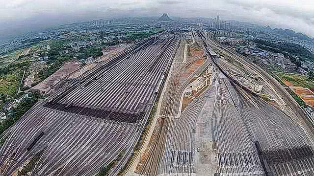 中国第一个高铁站,建成不满10年,如今是亚洲最大"铁路枢纽"!