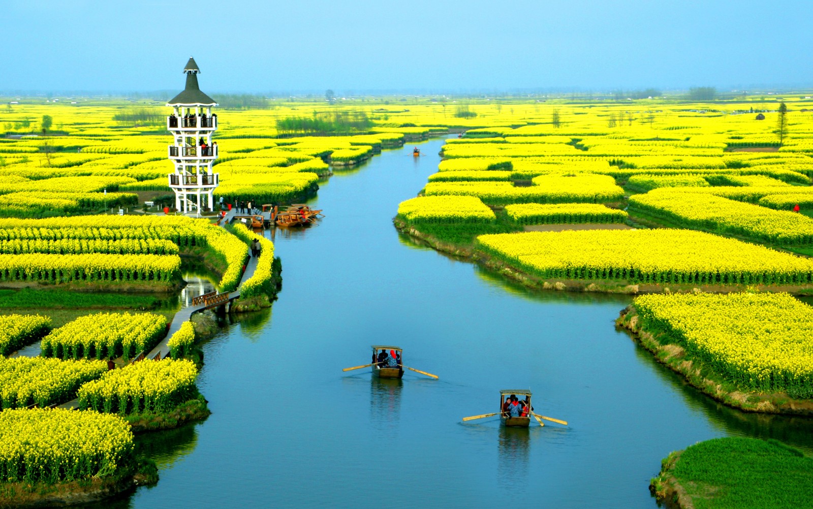 7千—1万年前开始成陆,5千年前已有人类居住,夏,商时,为滨海临江地区