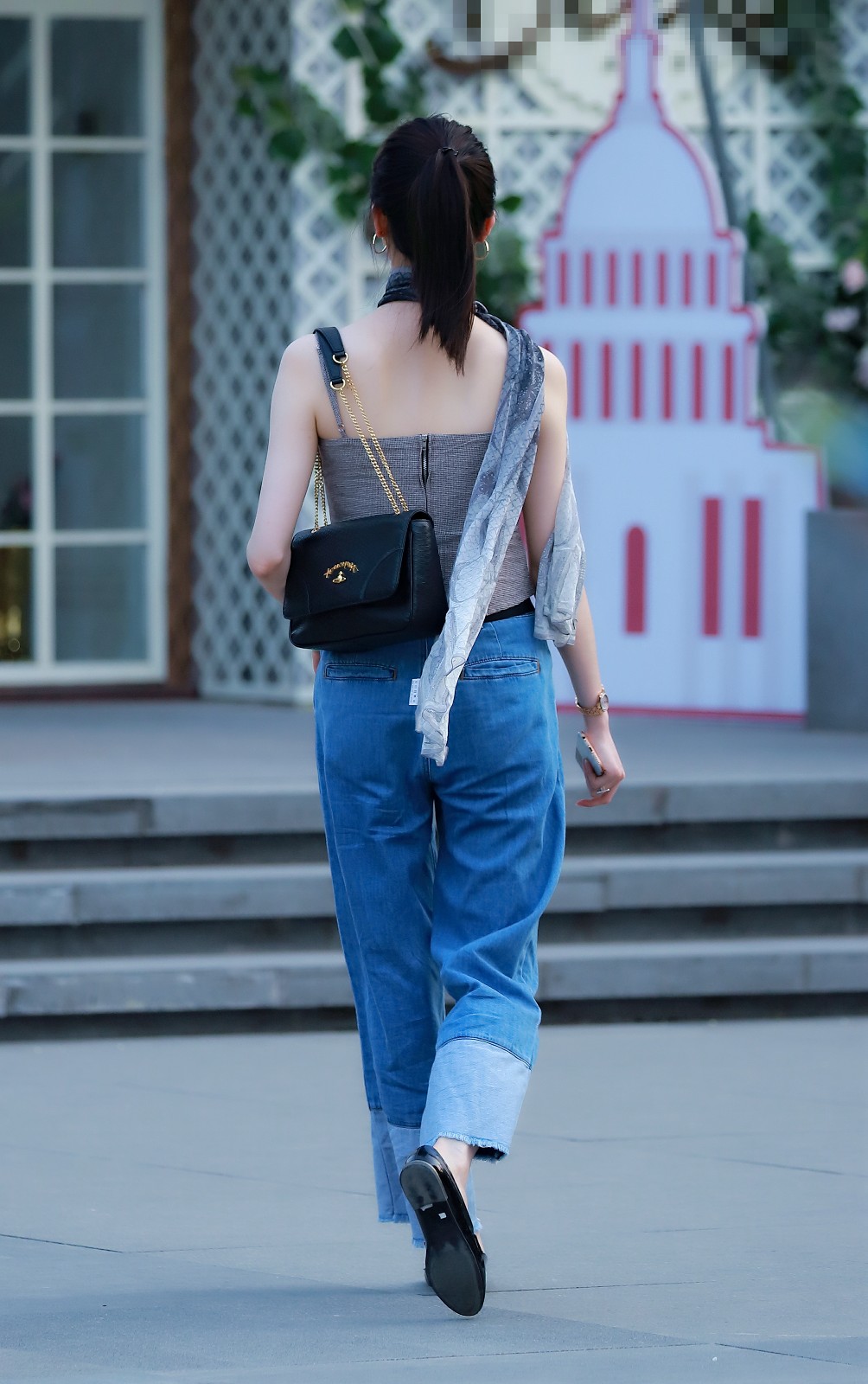 一组三里屯的背影街拍,有没有一个背影能够触动你心?