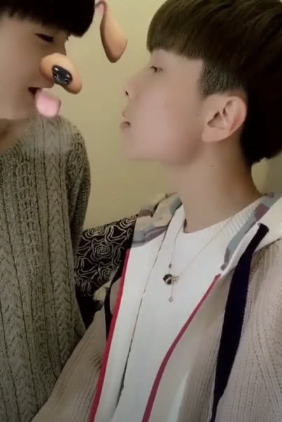 王乐乐"新欢"现身,竟然是名男生?索吻镜头曝光,简直辣眼睛!